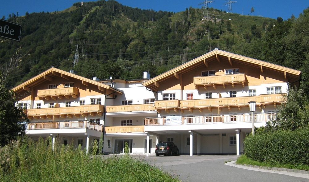 Alpine Resort By Alpin Rentals - Incl Summercard Капрун Екстериор снимка